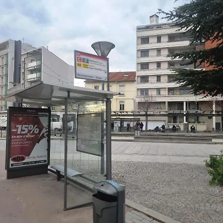 Apartment Lyon Montchat Refait A Neuf Climatise Et Parking Prive *