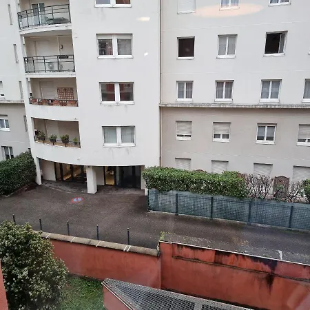 Lyon Montchat Refait A Neuf Climatise Et Parking Prive *